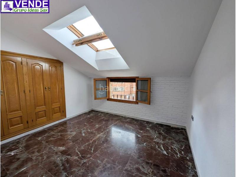 Foto 849d7768-54b2-4d94-92d3-0fec27092ebd. Casa a schiera con parcheggio in Sax