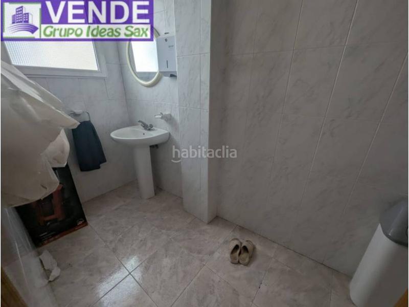 Foto 7c296d9d-a275-44d4-a59d-c55bc942800e. Nau industrial a Sax