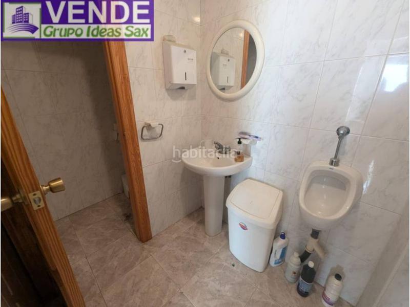 Foto caf0a675-13bb-4595-b218-62301eee99c5. Nau industrial a Sax