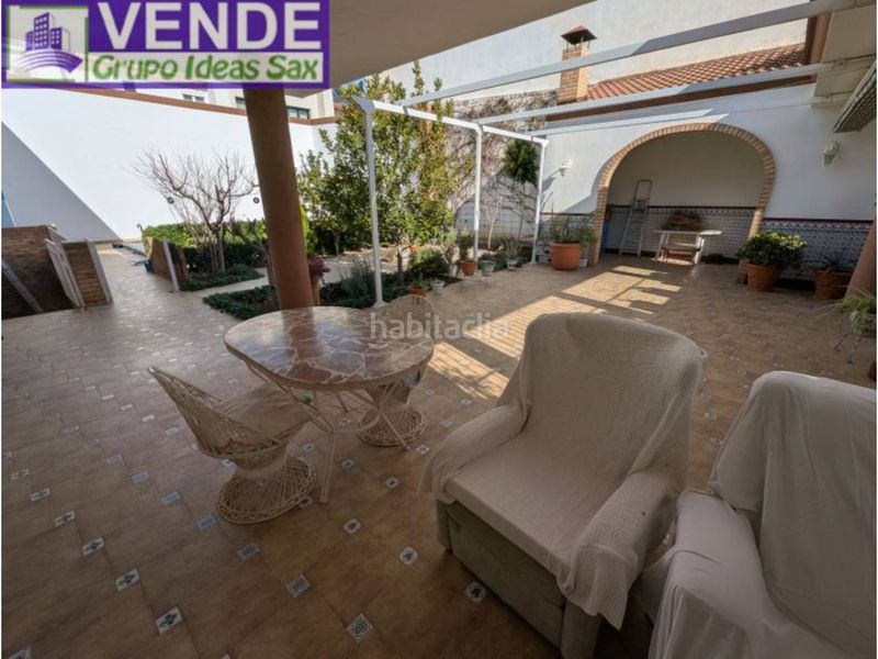 Foto 2b1c8c51-378c-4970-8c4c-ef6da4417be7. Casa adossada a Sax