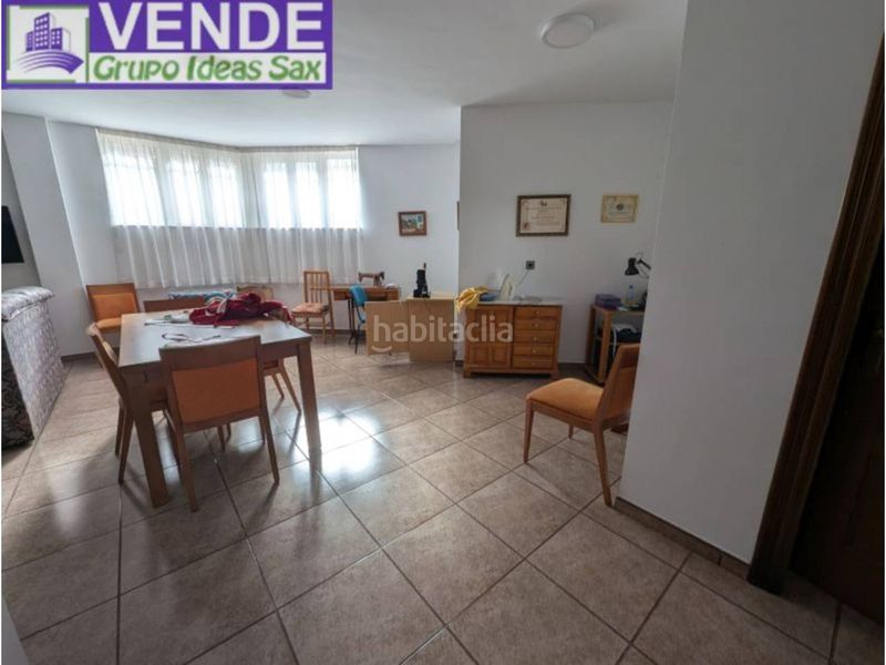 Foto 3ae707e8-e7a3-4a6e-942e-f7380bc1e279. Casa adossada a Sax