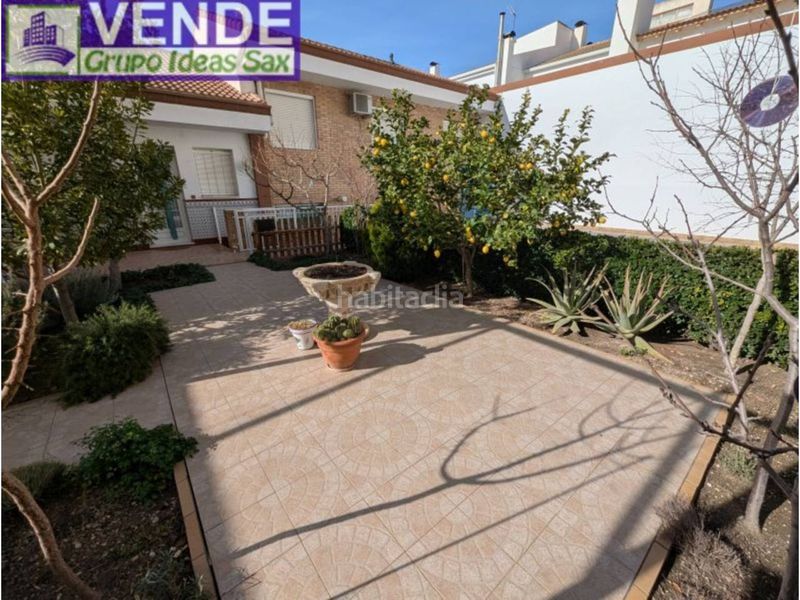 Foto 886d6533-ee03-4120-867e-5405474b8ea7. Casa adossada a Sax