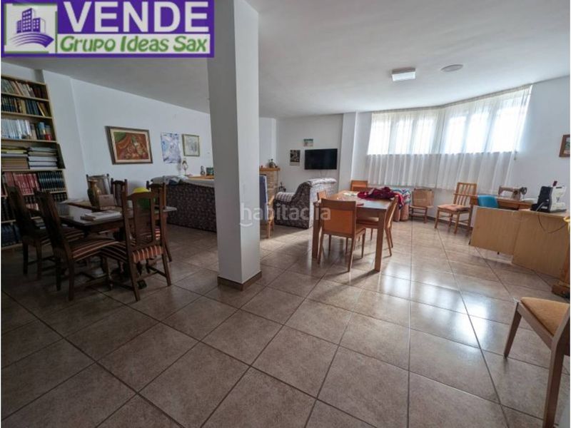 Foto a319e5ac-8878-493c-870d-bf56979bbbe7. Casa adossada a Sax