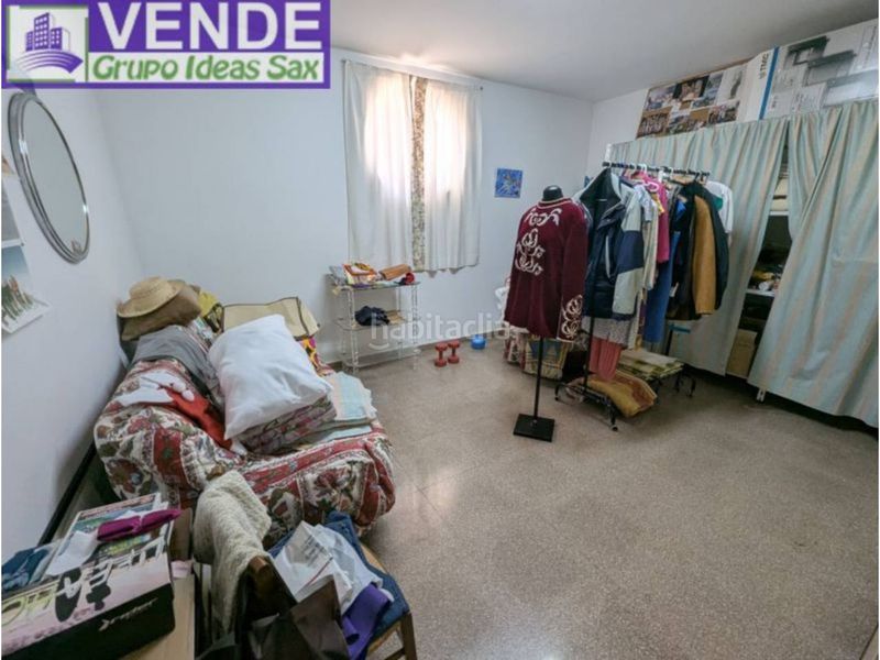 Foto ce8bc4d7-4681-4a0b-af0c-cb5debe04f3c. Casa adossada a Sax