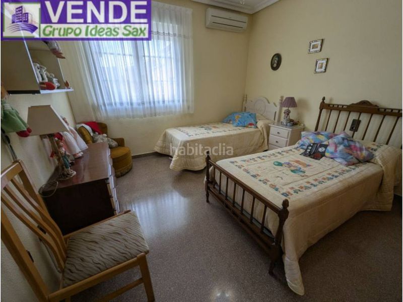 Foto dfe8c847-767e-4154-8990-8163fc161ce4. Casa adossada a Sax
