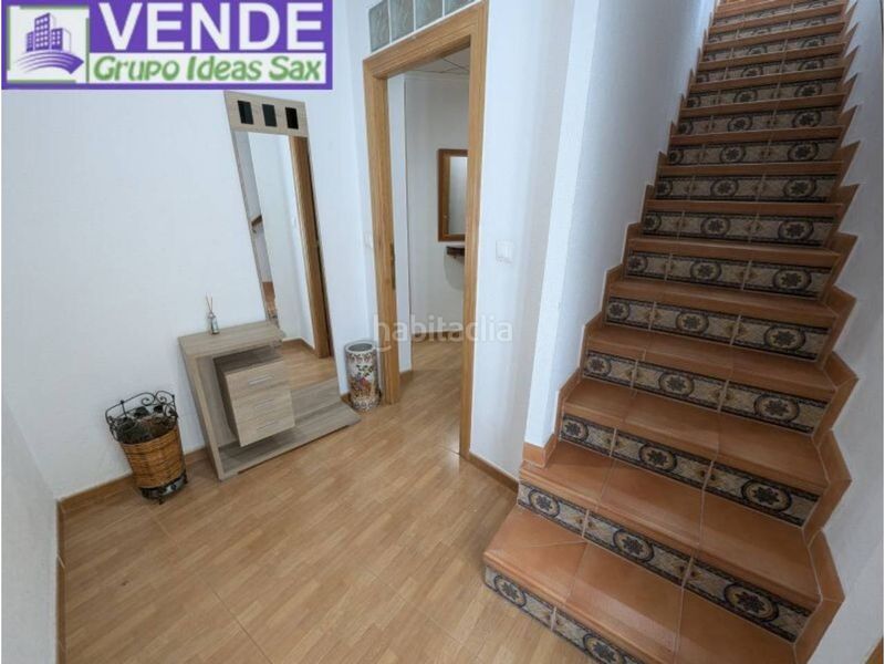 Foto 4f84d0a8-072c-4fad-a7f7-b40945e7638f. Casa adossada a Sax