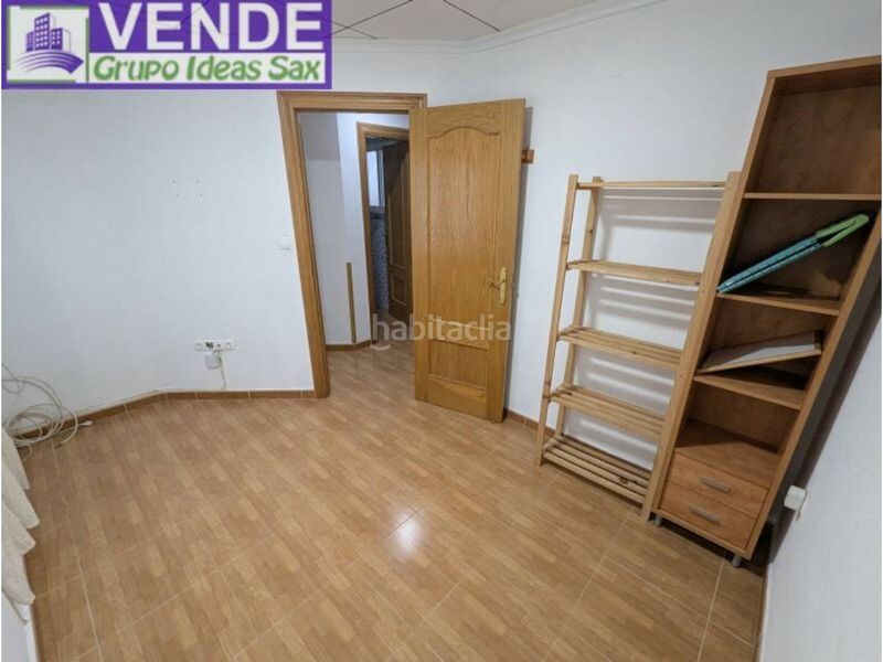 Foto 64478509-6aa9-42f7-be05-f56407ce66d0. Casa adossada a Sax