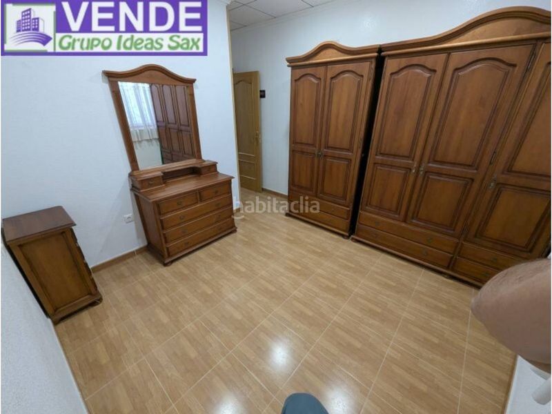 Foto 833412e0-29d0-4315-b991-d0318b795093. Casa adossada a Sax