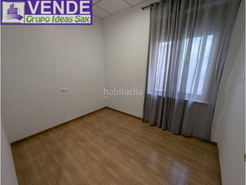 Foto aa242fa2-56b7-4924-9072-455488a1537c. Casa adossada a Sax