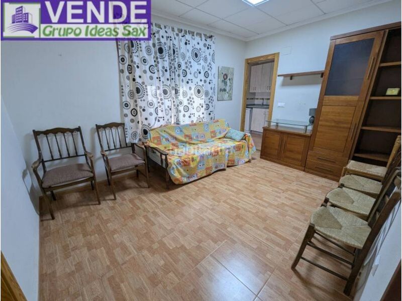 Foto bdbb0e0c-c750-4c8d-91c9-6750aaa9d3fc. Casa adossada a Sax