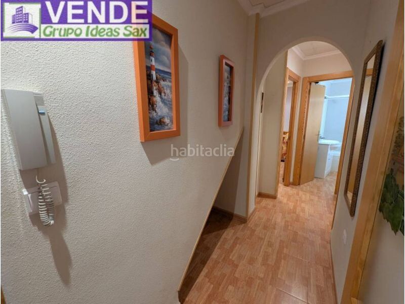 Foto fd4ca2a2-fa0c-45f1-bcd3-812836616b94. Casa adossada a Sax