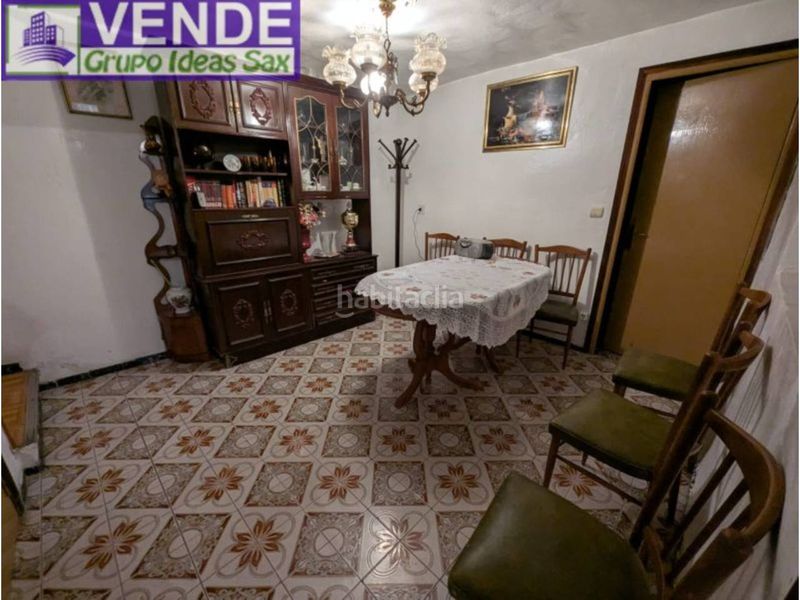 Foto c7238e53-4bf0-42c0-bf81-a6544e740ff0. Casa adossada a Sax