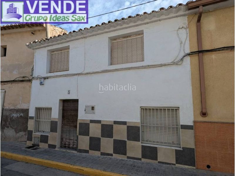 Foto f415407b-f6b2-4325-beaf-faf00c2019e2. Casa adossada a Sax