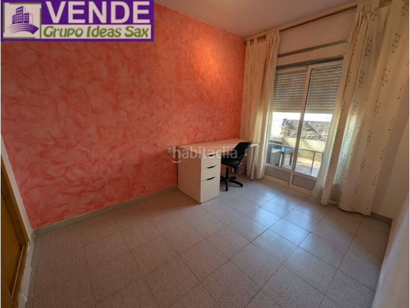 Foto 2e2060d2-540e-44fb-a7ec-748f1ca25962. Casa adossada amb aparcament a Onil