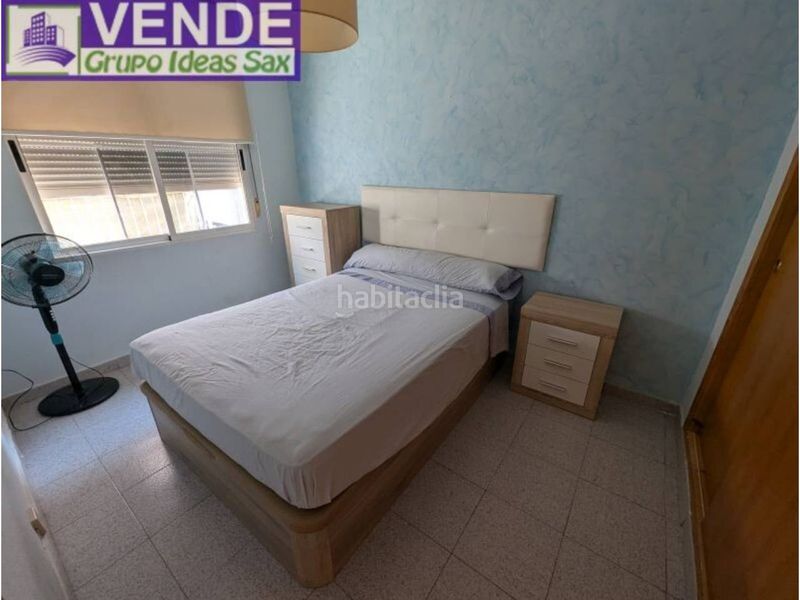 Foto 86c9ee9b-c864-463b-8bec-08fa4b59a9b6. Casa adossada amb aparcament a Onil