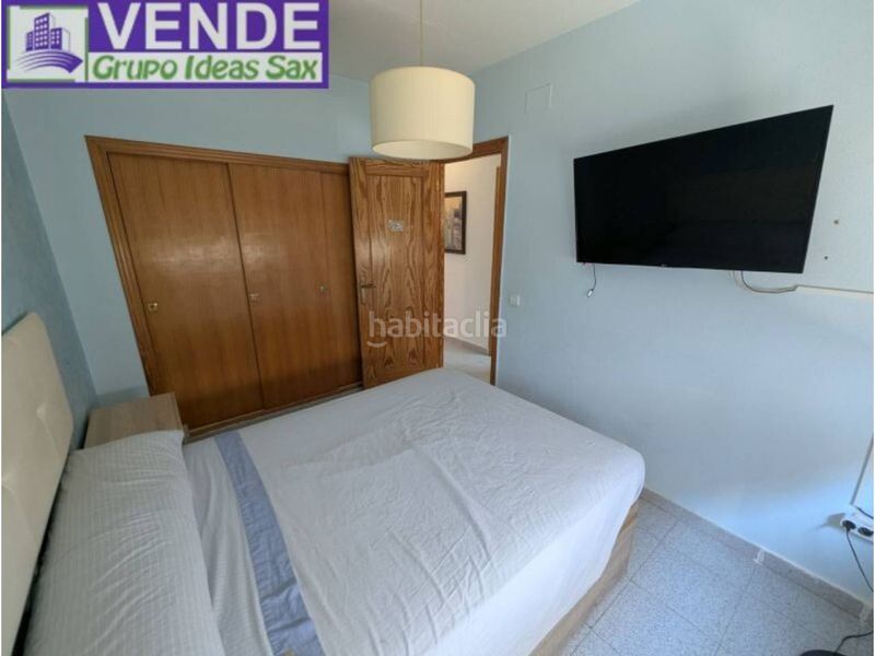 Foto dfdff445-c8a4-4217-93d8-479e8523984f. Casa adossada amb aparcament a Onil