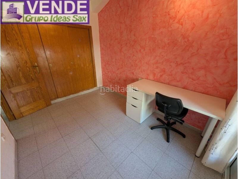 Foto e2f605dc-afda-4a6f-a0a6-38cbec1ae243. Casa adossada amb aparcament a Onil