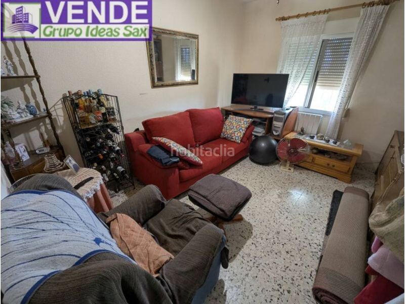 Foto fcebf83e-9f8e-4306-a749-9743d951e851. Masia amb aparcament piscina a Sax