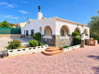 Mas�a en Sax. Casa de campo en sax en paraje pe�arubia