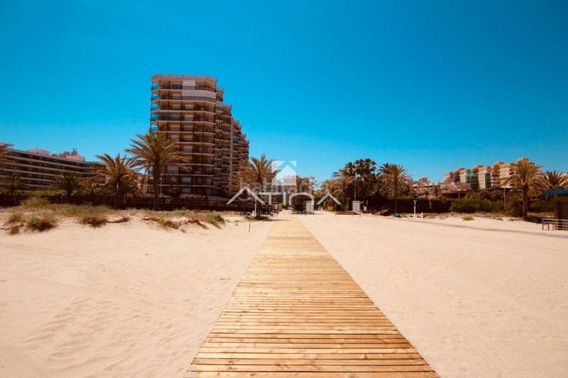 Foto 236fef53-62ff-482f-be90-cabe8629fcb1. Local comercial a Plaza Elíptica - República Argentina Gandia