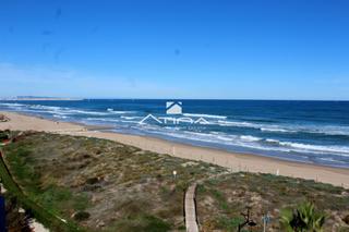 Apartament a Guardamar. Encantador apartamento vistas al par sitiuado en primera línea p