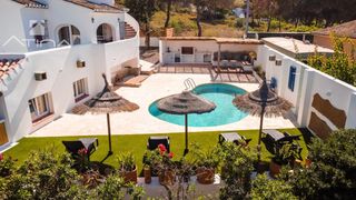 Xalet  Camino de les adsúbies. Chalet con 2 estudios independientes en jávea  piscina y alta re