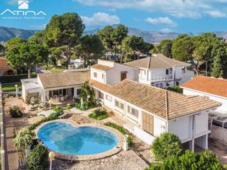 Chalet  Urbanizacion urbanización les motes. Un auténtico lujo junto al mediterráneo