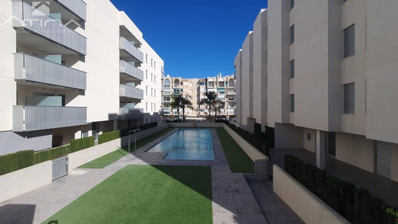 Foto 951720f7-aec8-40b2-af5b-e8dcecb55d0e. Apartamento espectacular apartamento con vistas al mar en el corazón de la playa a solo 50m del mar en Daimús
