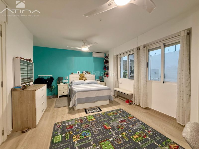 Foto ca7a3688-bd3b-4449-bd62-92899a95af8f. Apartamento  junto al puerto a solo 280m del mar en Dénia