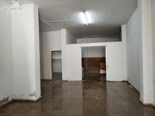 Planta baixa a Almoines. Tu oportunidad para diseñar la casa de tus sueños en pleno centr