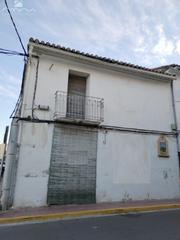 Casa a Alqueria de la Comtessa (l´). Gran casa en esquina con múltiples accesos en lalqueria de la co
