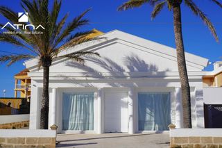 Local Comercial  Avenida avenida del mediterráneo. Propiedad en primera línea montañar i jávea  226m2 con vistas al