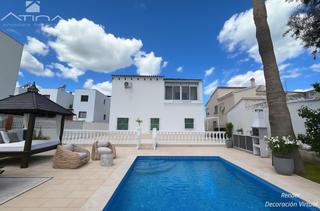 Chalet  Avenida mar. Chalet independiente en daimús a solo 800m del mar