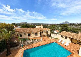 Xalet a Portichol-Balcón al Mar. Villa mediterránea en jávea con 5 dormitorios, piscina y terraza