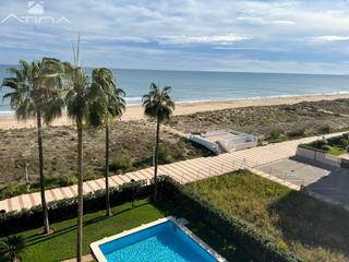 Apartament a Daimús. Espectacular apartamento en primera línea de playa en daimús, co