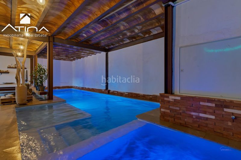 Foto c8cbfb1f-6fe2-465e-9f63-1181f869f8a5. Xalet amb aparcament piscina a Puerto Xàbia