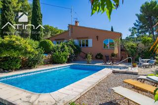 Xalet a Jesús Pobre. Villa mediterránea con gran parcela y vistas, cerca de jávea y d