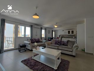 Apartament a Centro Ciudad. Piso reformado  en jávea centro  160m2 de lujo, terraza y diseño