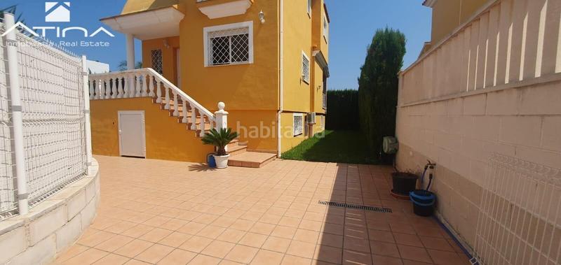 Foto a812151f-c984-47ba-8a3b-5cd050a91594. Chalet chale situado a 700m del mar entre la playa y el pueblo en Daimús