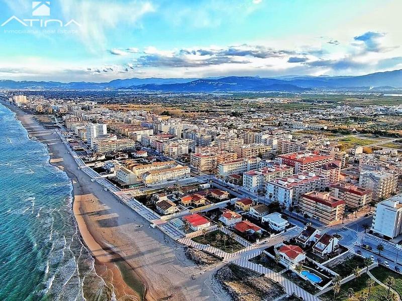 Foto edb7923e-8e39-4246-9446-5705ac7af881. Chalet chale situado a 700m del mar entre la playa y el pueblo en Daimús