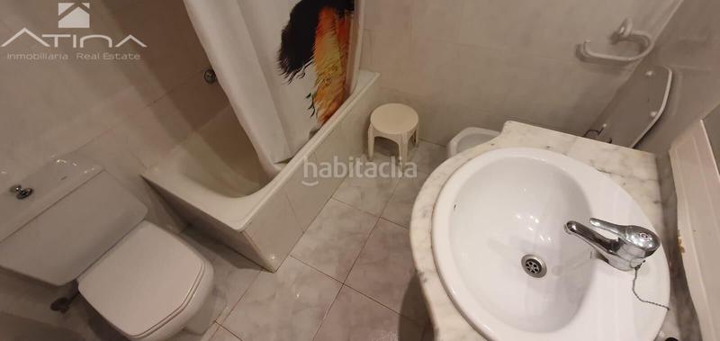Foto dac6e574-09c8-44dd-a25e-36fc06afb46b. Apartamento  con terraza en esquina en tercera línea playa en Daimús