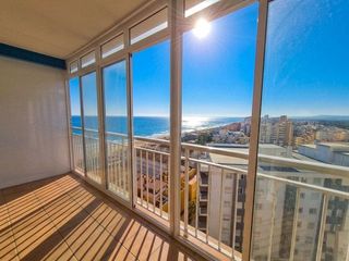 Piccolo appartamento in Miramar. Apartamento con vistas abiertas al mar situado a tan solo 50 met