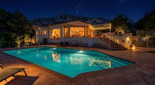 Chalet  Calle azagador de santa lluçia. Exclusivo chalet en denia con vistas al mar y a la montaña