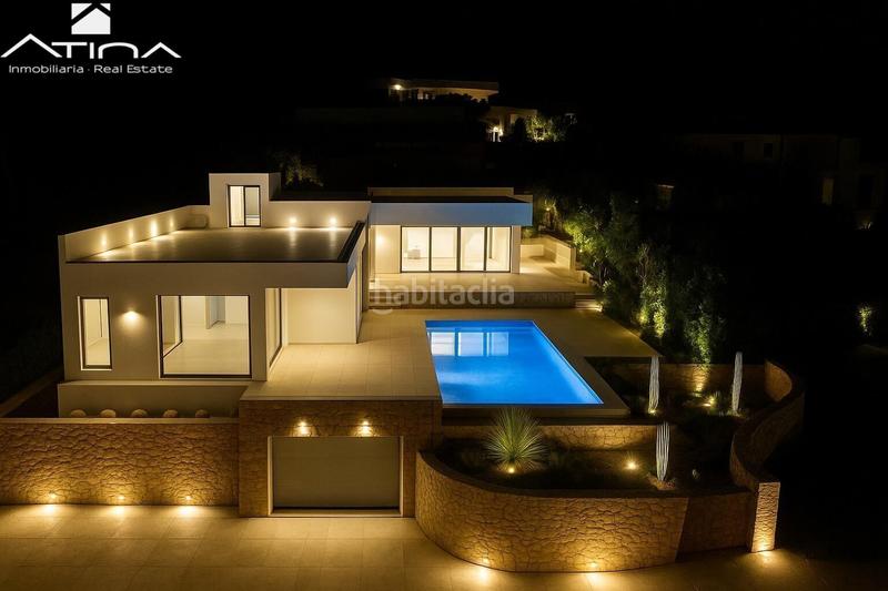 Foto 4be42bef-6b43-4dcc-be78-c92a8ba2dc5f. Chalet mit parking pool in El Montgó Dénia