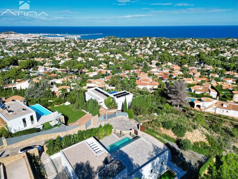 Foto 4c2dc275-7be7-4d98-81f4-e0842358b2a2. Chalet mit parking pool in El Montgó Dénia