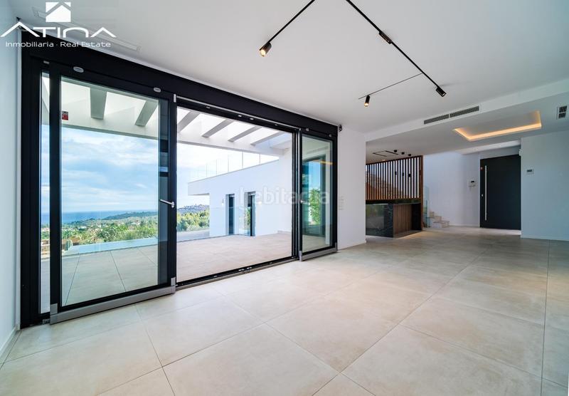 Foto f79ac769-eeaf-4aa9-bed4-2e5bc08571a8. Chalet mit parking pool in El Montgó Dénia