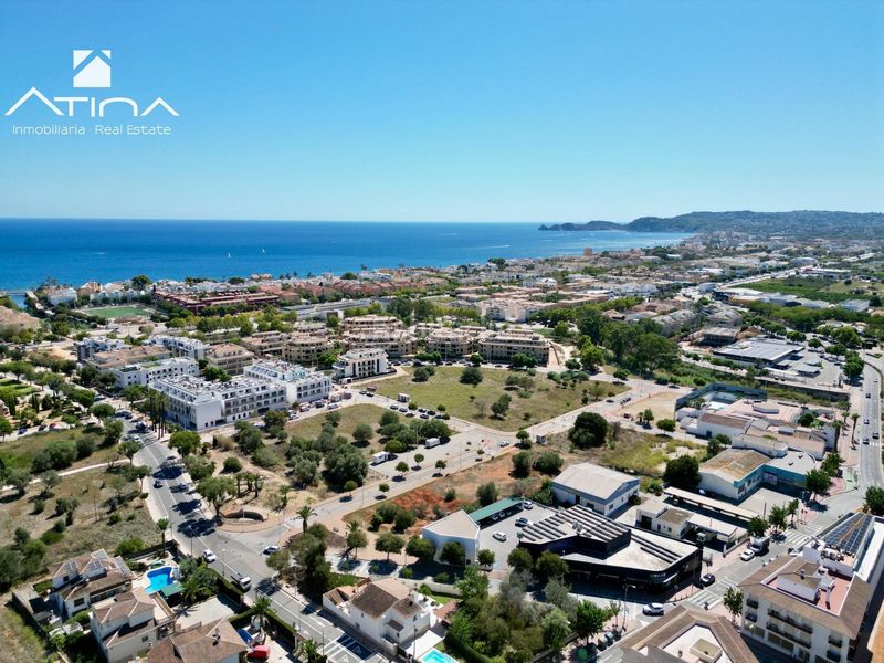 Foto 92f34a0a-34f4-49e7-9960-a3bad49de1a7. Terreno residencial suelo urbano en jávea para edificio residencial 3.450 m2 edificables en Xàbia