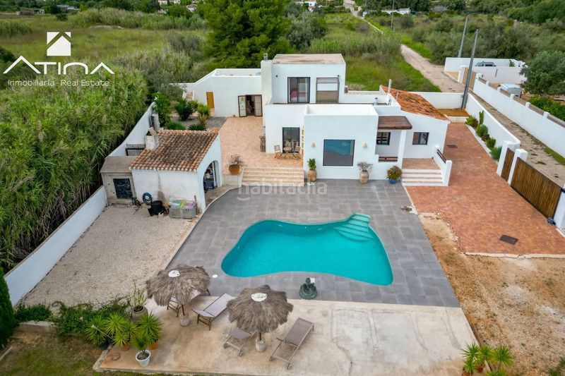 Foto a3219b25-9d47-4d33-a5c2-812929a96412. Xalet amb aparcament piscina a Montgó - Ermita Xàbia