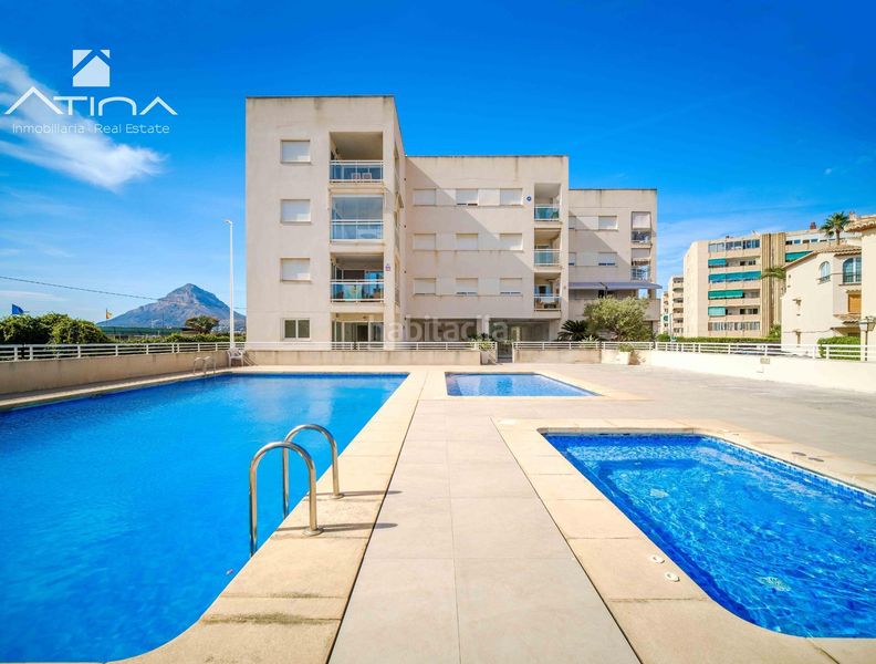 Foto 169c0ffa-d411-4c18-81a7-7a93c0061b2d. Casa adossada amb aparcament piscina a Centro Ciudad Xàbia