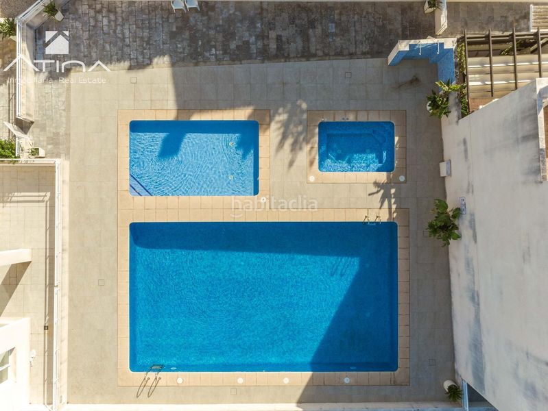 Foto 2b6e6f7d-60cc-4846-a0a0-879a3633f86f. Casa adossada amb aparcament piscina a Centro Ciudad Xàbia